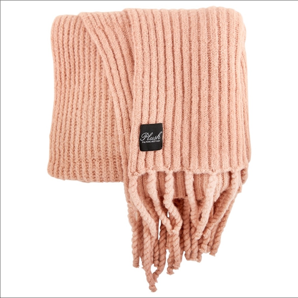 Plush Oversized Ribbed Scarf - Picture 5 of 6